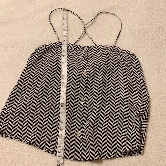 Amour Vert Dolly Silk Tank Top Chevron White Black Button Front Herringbone - Picture 5 of 14